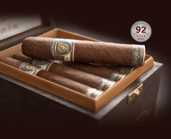 Charuto Balmoral Anejo XO Rothschield Masivo