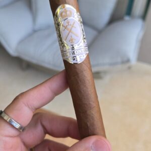 Charutos em São Paulo - Envios Para Todo Brasil ! 2 Charuto Montecristo White Series