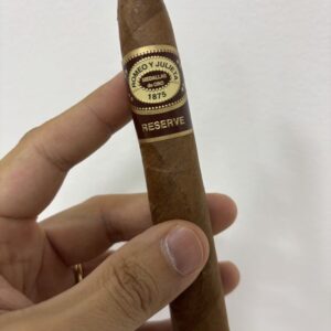 Romeo y Julieta Reserve Toro